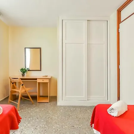 Daire Two Bedrooms With Amazing Pool In Playa de las Américas