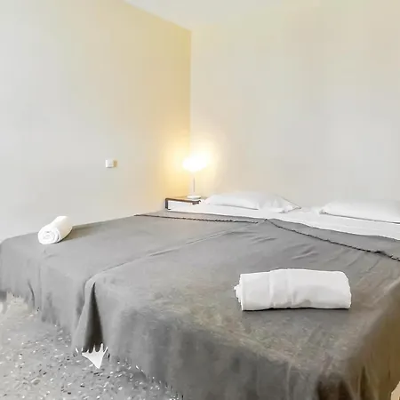 Two Bedrooms With Amazing Pool In Daire