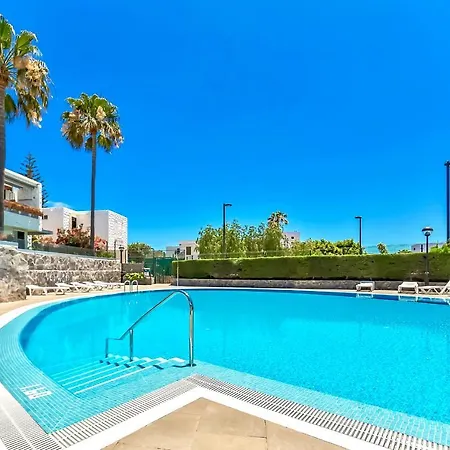 Daire Two Bedrooms With Amazing Pool In